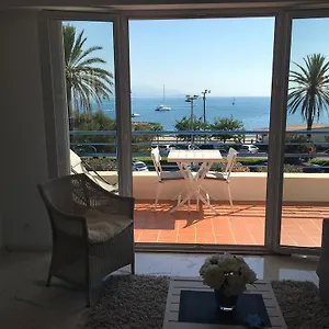 Belvedere-deluxe Seaview Nr B, C&d Appartement